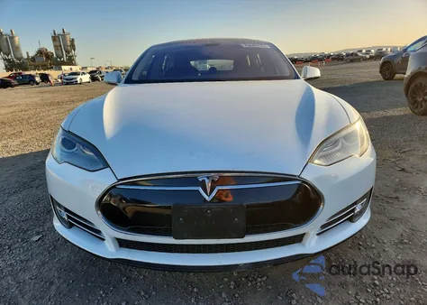 2013 Tesla Model S from USA, damaged, VIN 5YJSA1DP6DFP05346